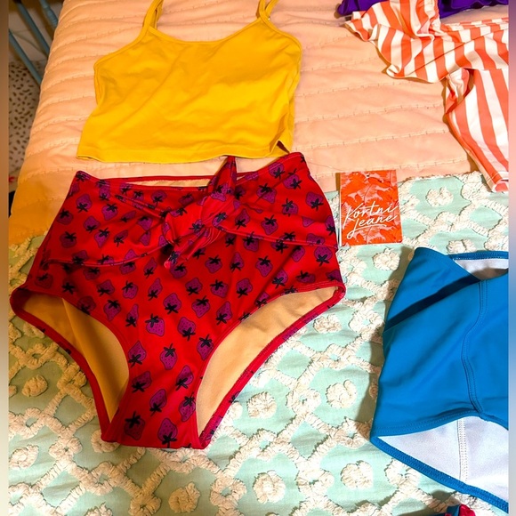 KORTNI JEANE Tie-Up Front “Purple Berry” bottoms - XS - NWT - Picture 7 of 8